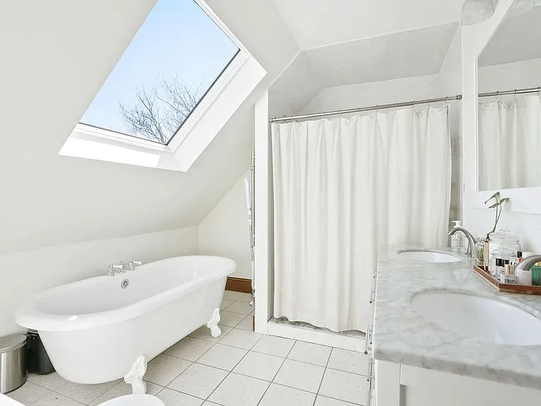 57 Harbor View St #3 — Photo 13