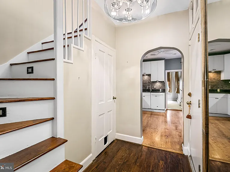 719 S Montford Ave — Photo 13