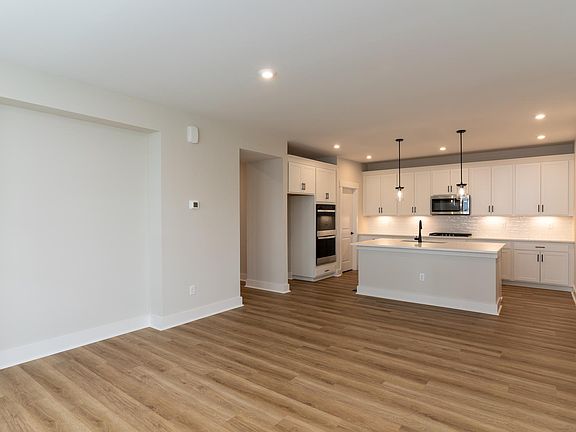 The Waverly II A Dining Room