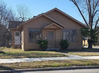 403 E Court St, Seguin, TX 78155