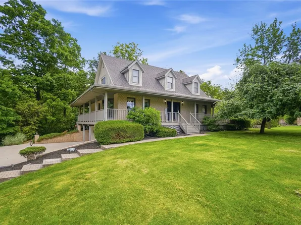 1596 Bending Tree Dr, New Carlisle, OH 45344
