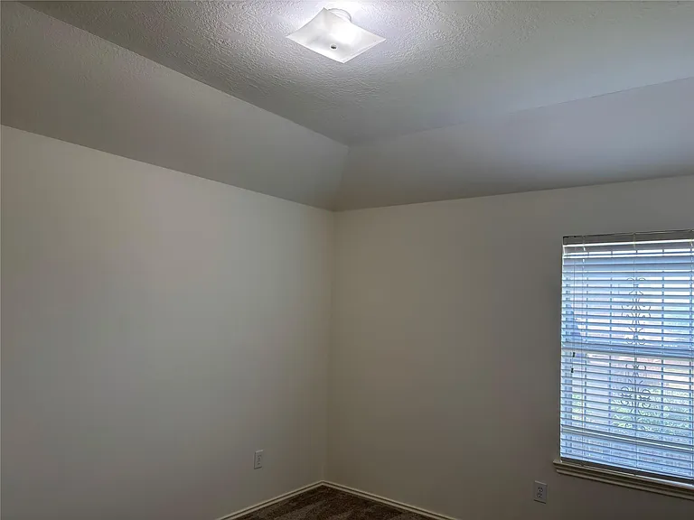 21223 Colton Cove Dr — Photo 37