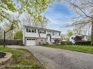 412 River Ter, Toms River, NJ 08755