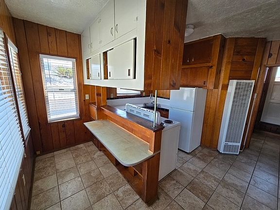 2nd image of 206 Pomona Ave #206A
