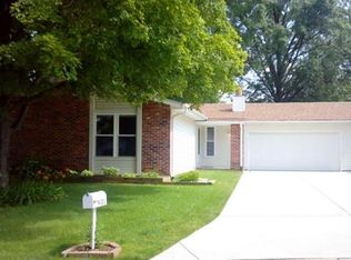 221 Jody Dr, Saint Peters, MO 63376