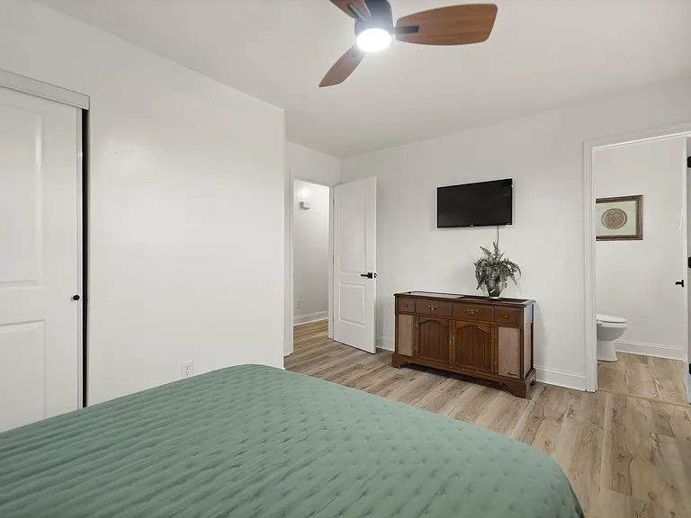 1706 Cameron Ct — Photo 15