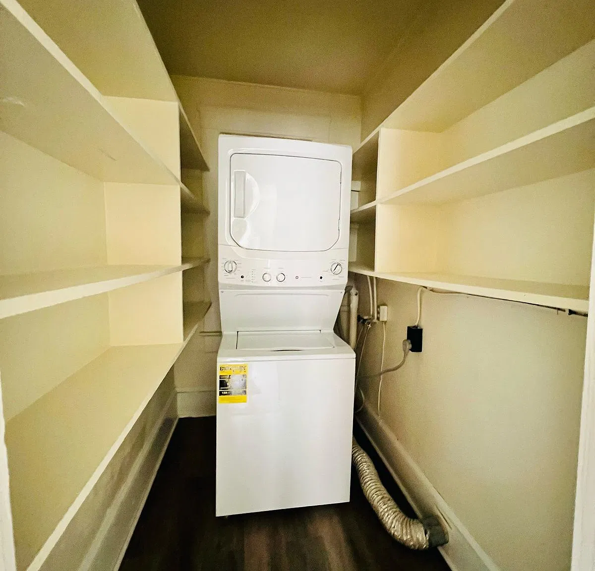 701 E Piedmont St — Photo 3