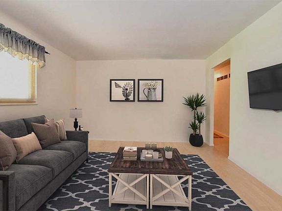 2nd image of 3022 Hidden Acres Ct