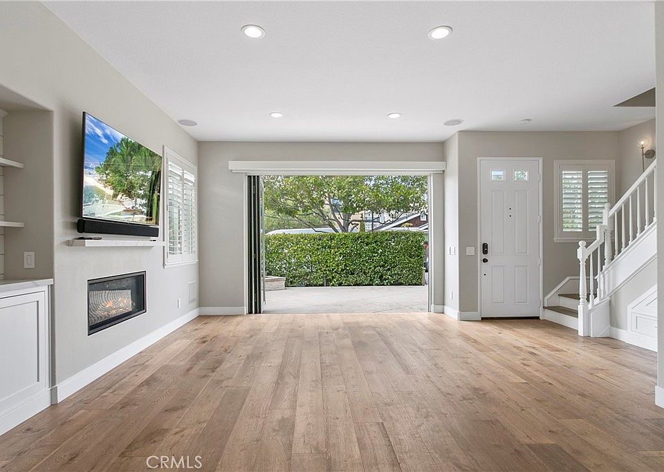 1st image of 500 Marigold Ave