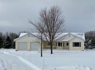 5827 M 32, Gaylord, MI 49735