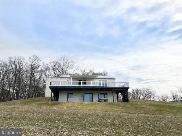 861 Ebenezer Church Rd, Port Royal, PA 17082