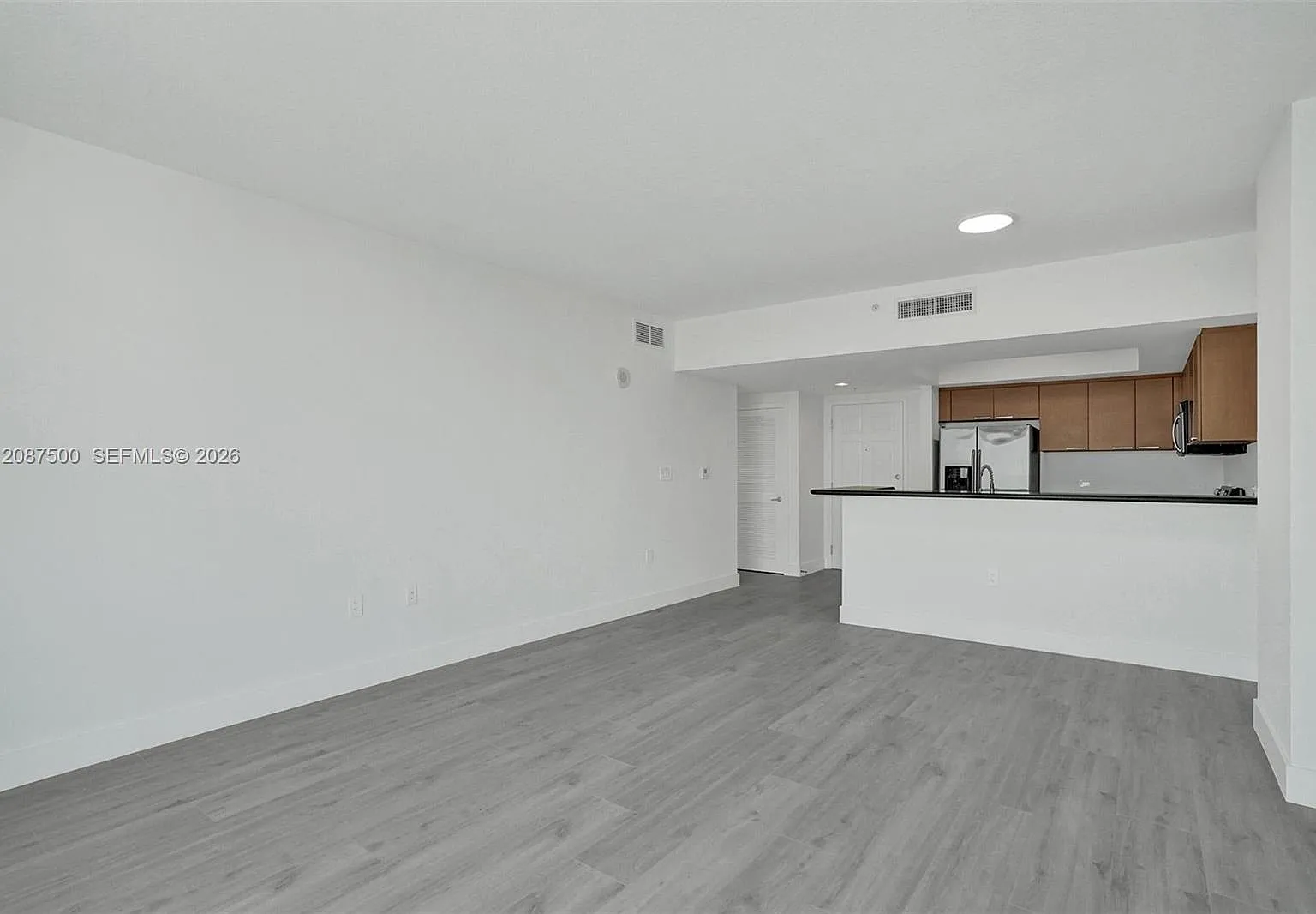Hollywood Station Res Con — Photo 3