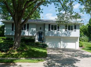 516 Mahaska Ct, Iowa City, IA 52246