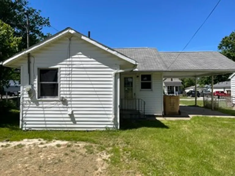 2056 McKinley Ave — Photo 14
