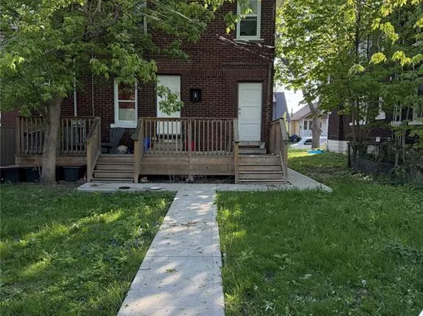 1043 Bruce Ave, Windsor, ON N9A 4Y1