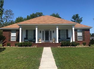 6810 Browder Dr, Theodore, AL 36582