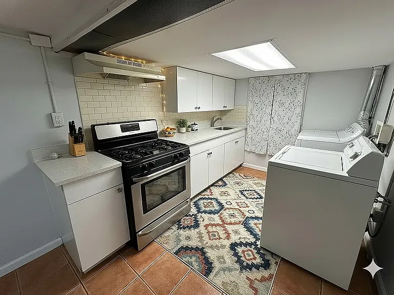 745 Taylor Ave #BB — Photo 3