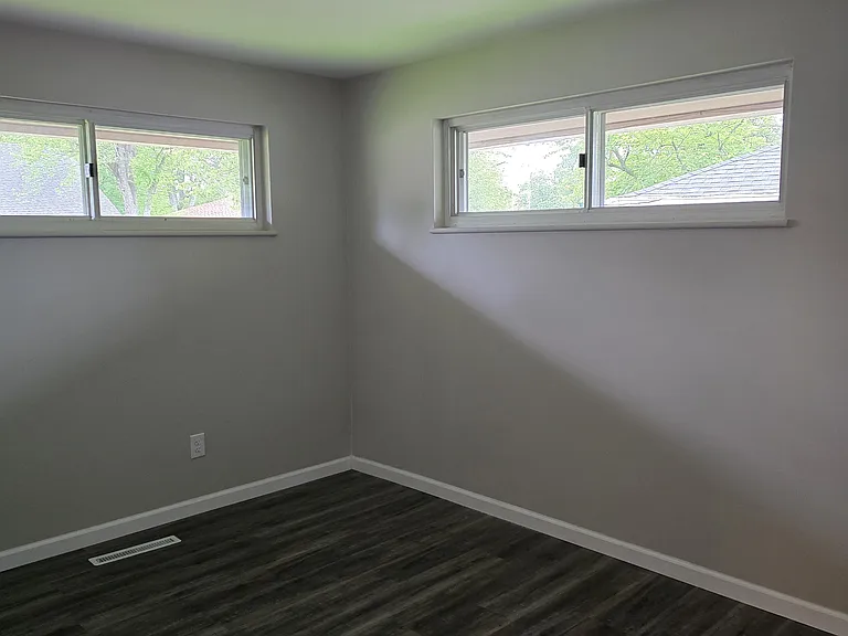 5644 Shady Oak St — Photo 12