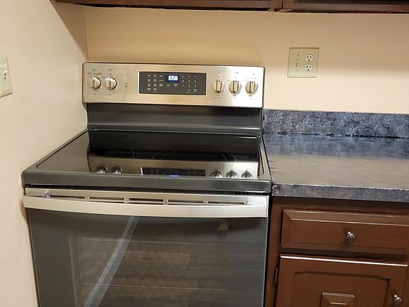 5th image of 711 E Falcon Dr Unit 204