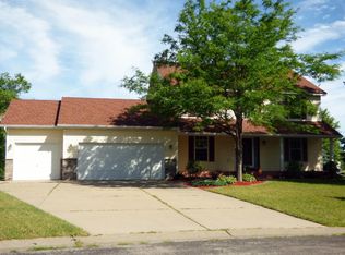 9835 Greenspruce Ave N, Brooklyn Park, MN 55443