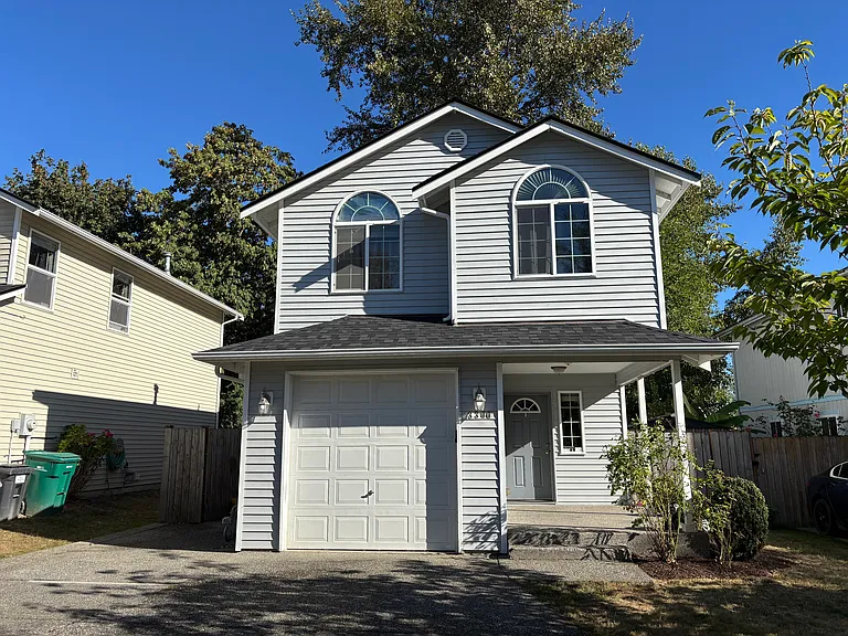 3300 Rosewood St — Photo 1