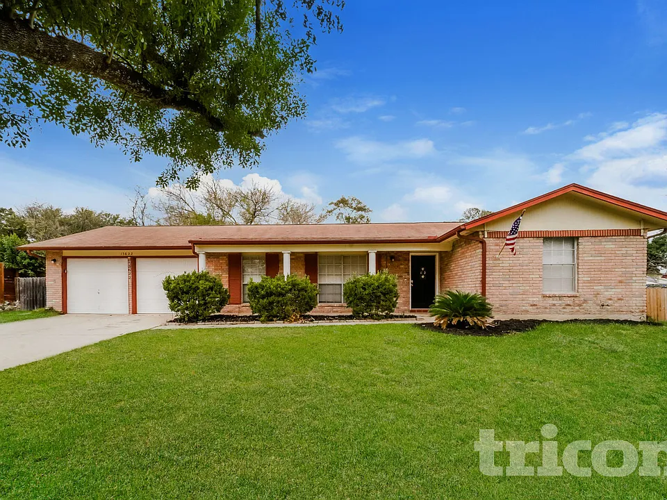 13622 Oak Breeze