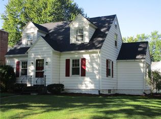 15 Letchworth St, Auburn, NY 13021