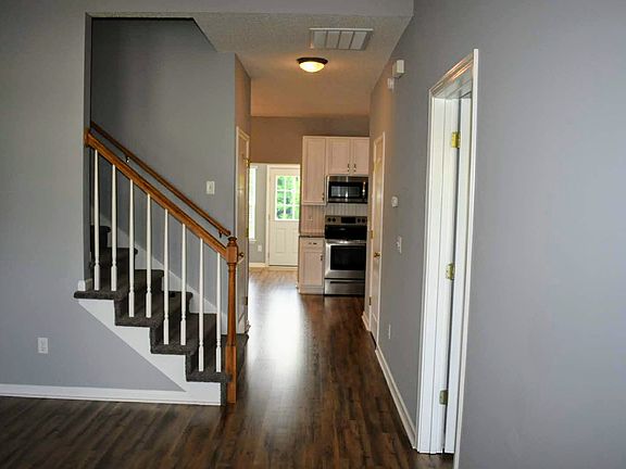 3rd image of 108 Black River Dr