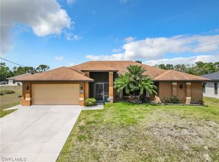 825 Anson Ave, Lehigh Acres, FL 33971