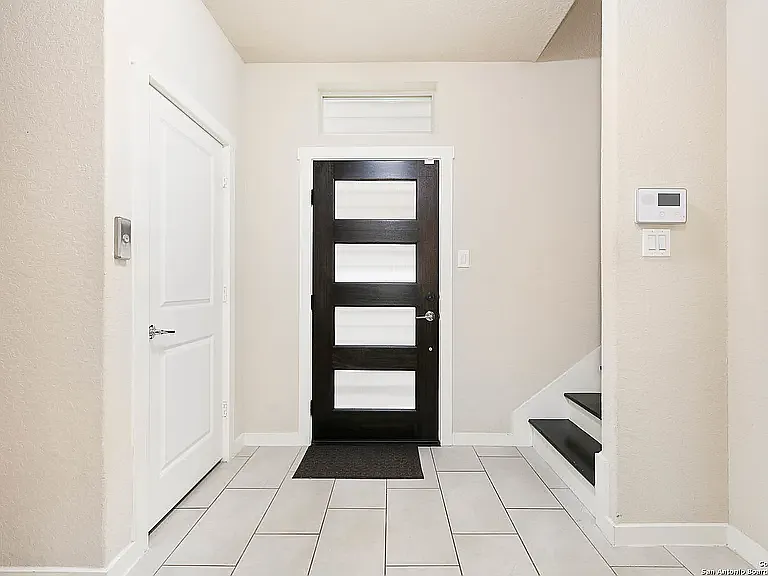 3831 Harry Wurzbach Rd #21 — Photo 12