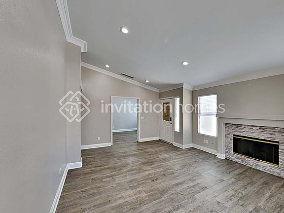 3rd image of 6044 American Beauty Ave