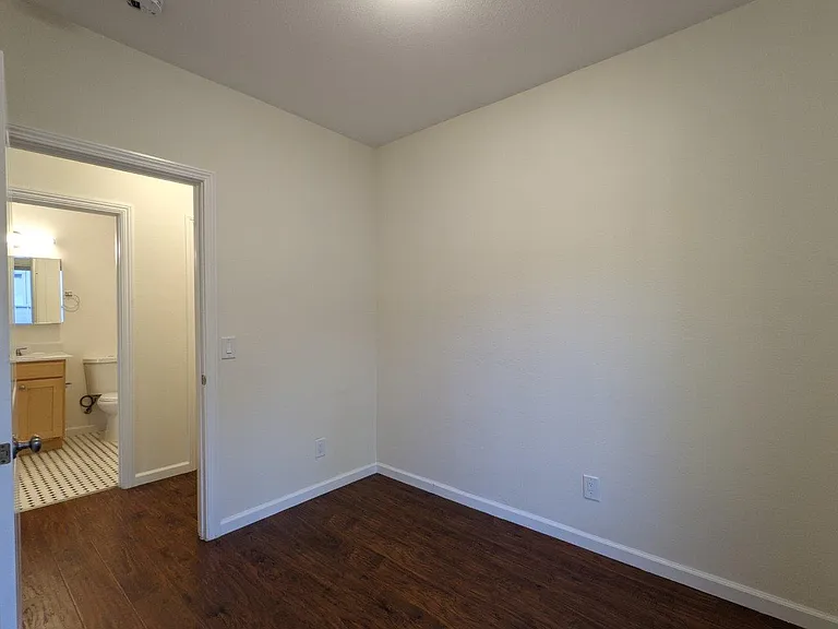 2079-87 Delaware Street — Photo 6