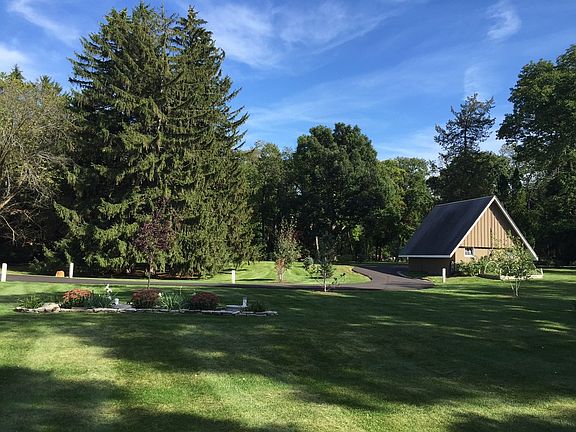 2nd image of 36747 Hollyhock Woods Dr