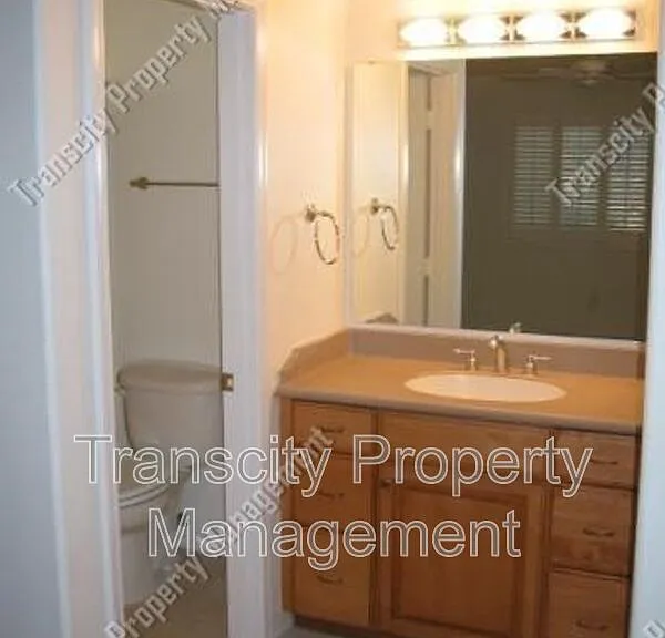 14247 S 47th Pl — Photo 7