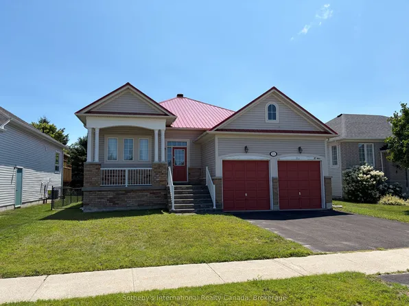 71 Meadowlark Blvd, Wasaga Beach, ON L9Z 3B3