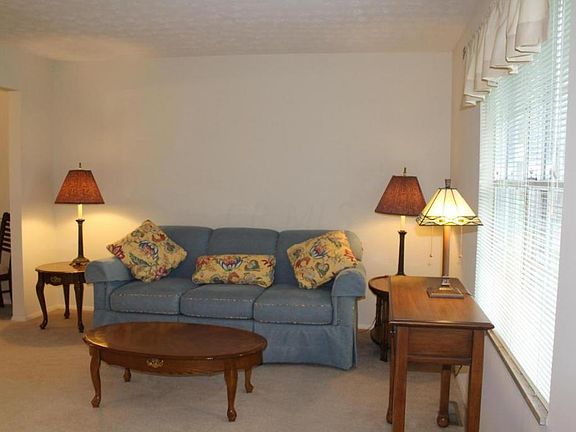 3rd image of 936 Hunt Valley Dr