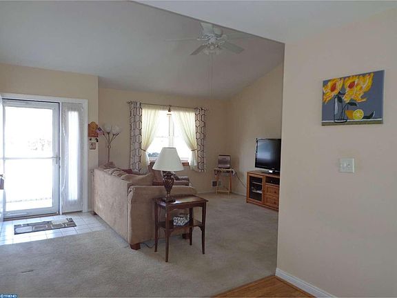 3rd image of 176 Piano Dr