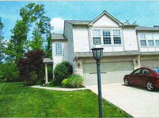 1347 N Yorkshire Dr, Broadview Heights, OH