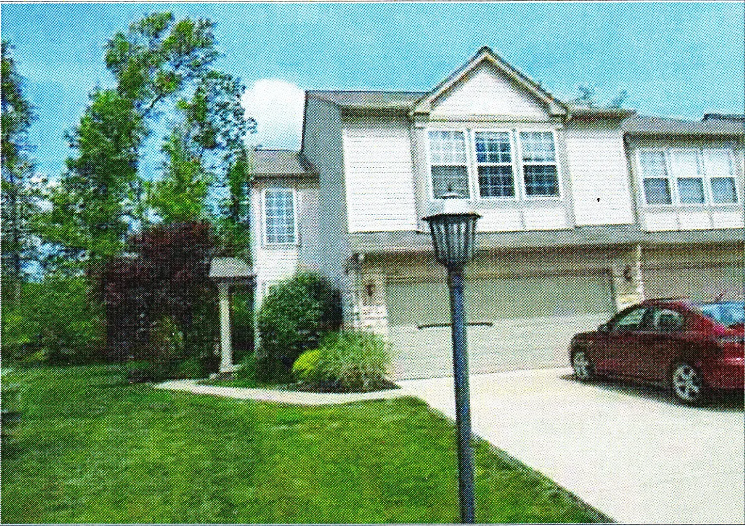 1347 N Yorkshire Dr photo 1