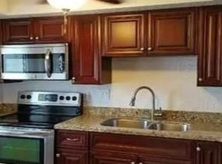 5800 Margate Blvd APT 725, Margate, FL 33063