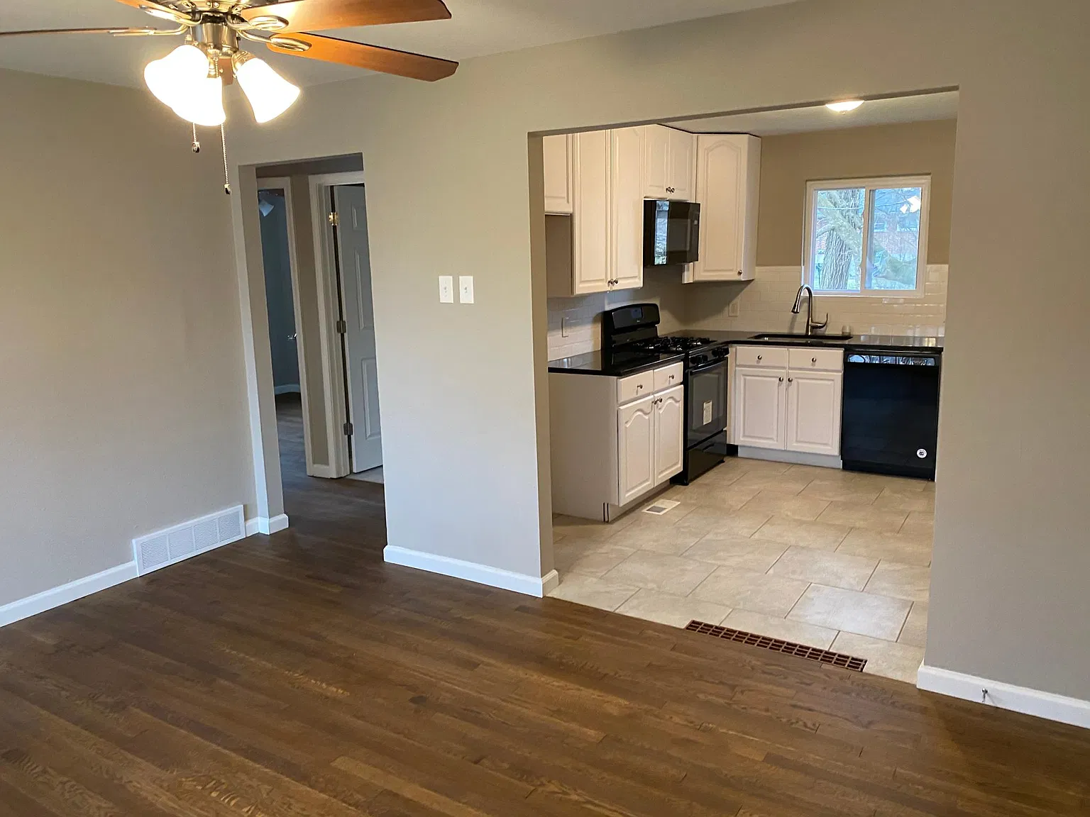 42 Cunningham Ct — Photo 3