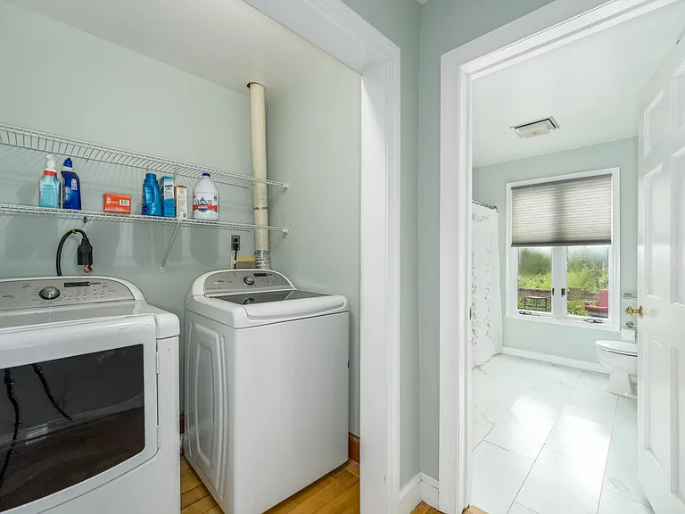 1829 Cabell Rd — Photo 11