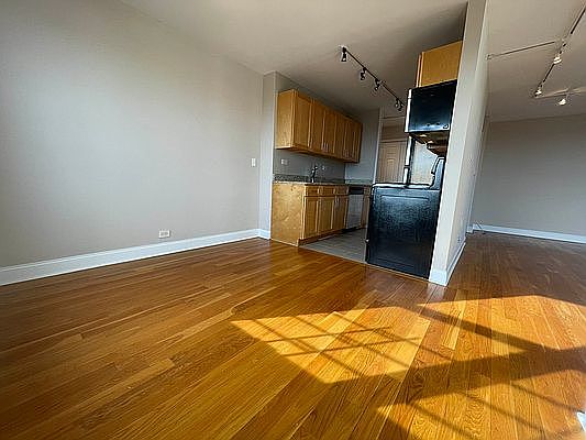 4th image of 12333 83rd Ave APT 1404
