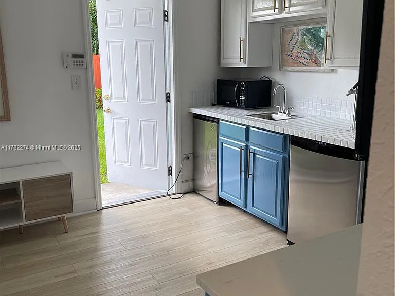1560 NE 145th St #2 — Photo 7