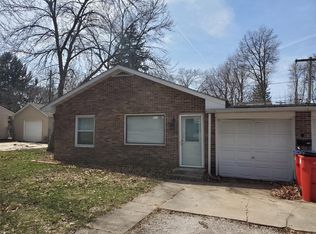 303 Kelly Ct #A, Champaign, IL 61821