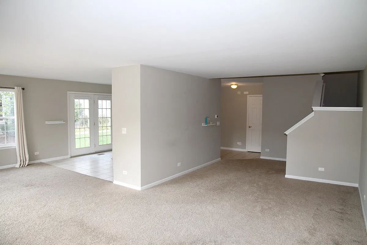 3 bed, 2.5 bath, 1719 sqft, $3,050 — Photo 4