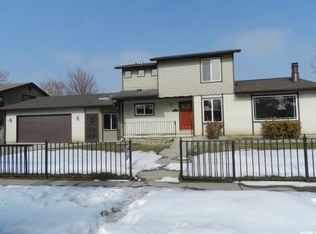 1519 E Greenfield Ave, Murray, UT 84121