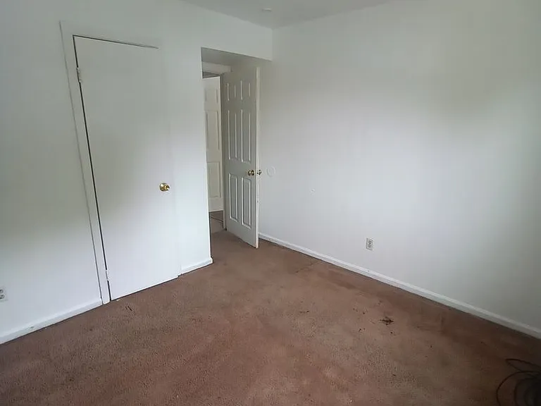 351 San Antonio Blvd — Photo 17