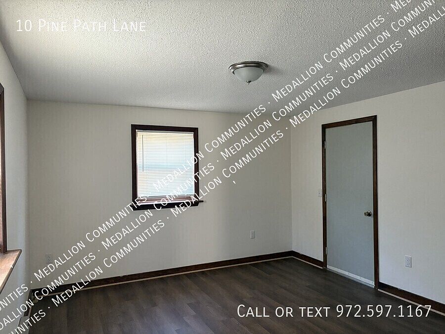 1st image of 10 Pine Path Ln