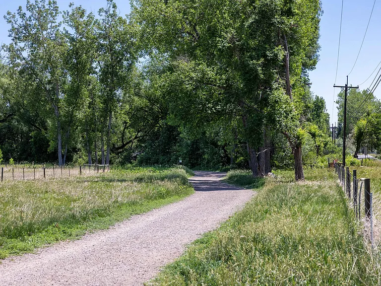 Popular with runners and dog owners alike, the area's crusher fine trails provide a softer surface for recreation, exercise, and outdoor exploration.